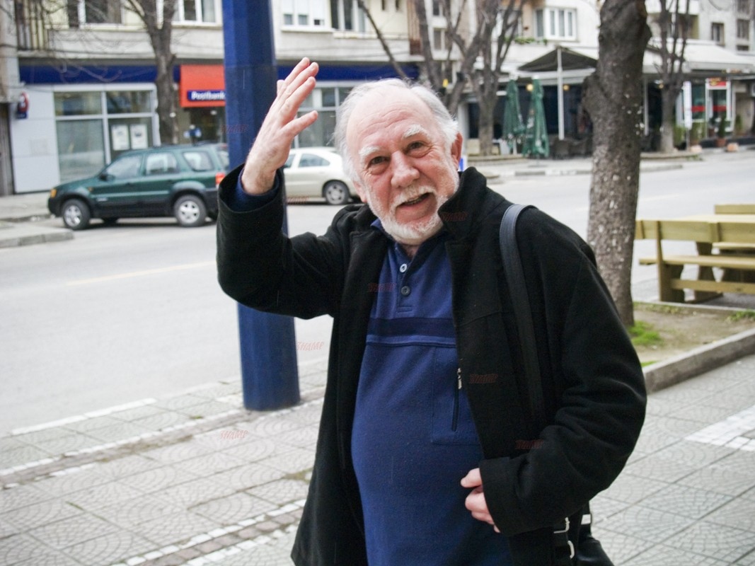 Актьорът Иво Русев Половин век горя на сцената на театъра Вестник